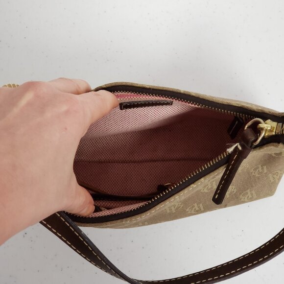 Dooney & Bourke Y2K Old Money Preppy Mini Shoulder Bag Baguette Monogram Logo - Picture 4 of 14